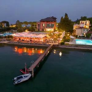 villa-pioppi-hotel.it-lombardy.com/